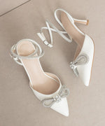 Load image into Gallery viewer, Oasis Society Chelsea - Bow Front Kitten Heel
