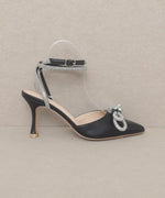 Load image into Gallery viewer, Oasis Society Chelsea - Bow Front Kitten Heel
