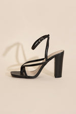 Load image into Gallery viewer, NILE-5 Thong Strappy Heels
