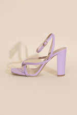 Load image into Gallery viewer, NILE-5 Thong Strappy Heels
