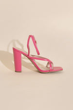 Load image into Gallery viewer, NILE-5 Thong Strappy Heels

