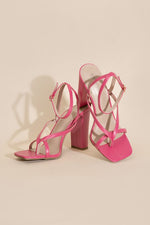 Load image into Gallery viewer, NILE-5 Thong Strappy Heels
