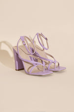 Load image into Gallery viewer, NILE-5 Thong Strappy Heels

