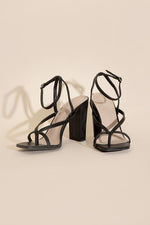 Load image into Gallery viewer, NILE-5 Thong Strappy Heels
